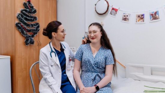 Два года жила с сумкой на плече: в Сибири пересадили сердце 17-летней школьнице
