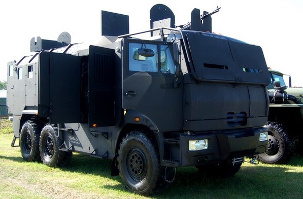 Росгвардия впервые показала свой новый бронеавтомобиль "Горец-ССН" авто и мото,автоновости,бронеавтомобиль "Горец-ССН",военная техника