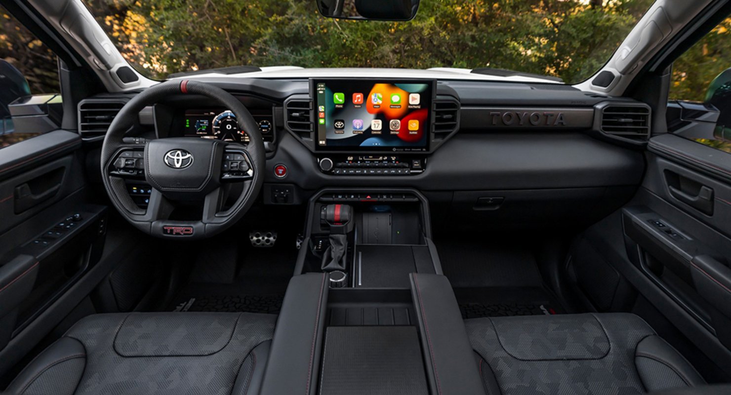 Toyota из-за дефицита деталей приостановит производство RAV4