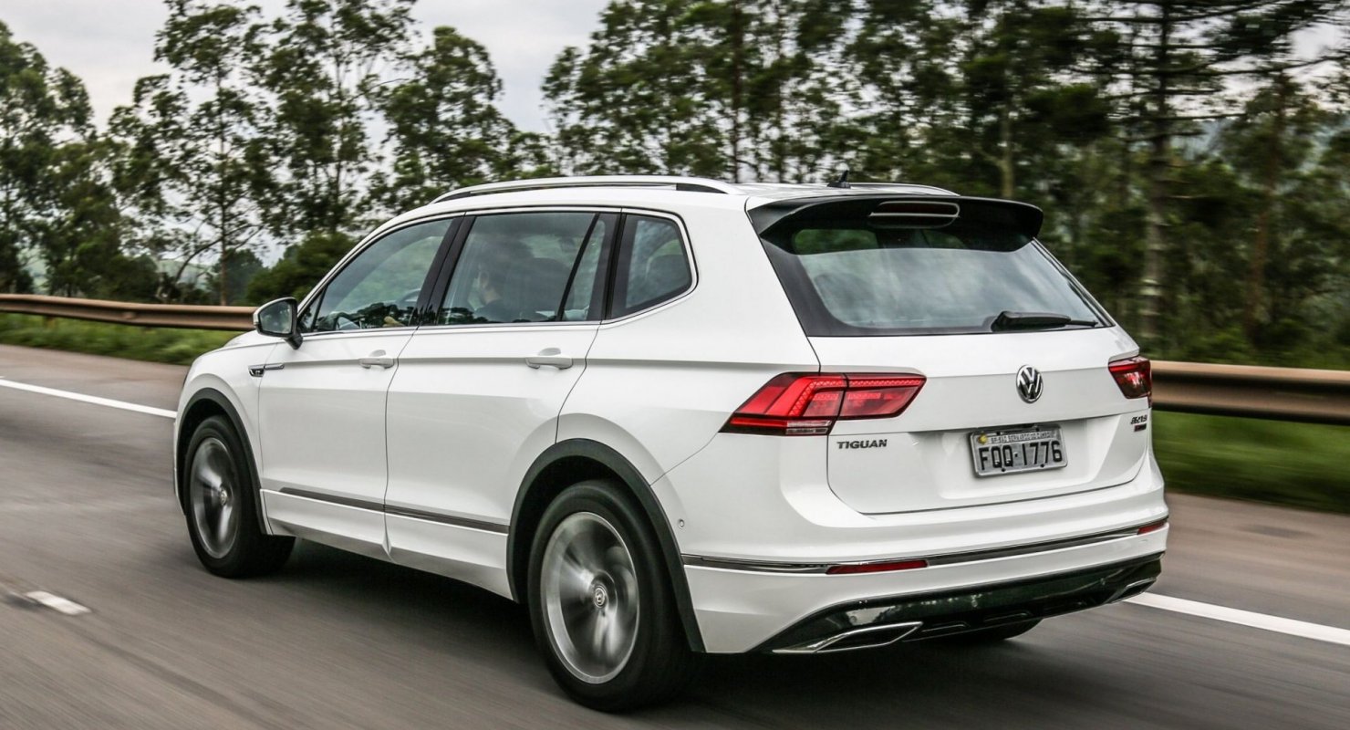 Обновленная семиместная версия Volkswagen Tiguan Allspace получила детали от Golf