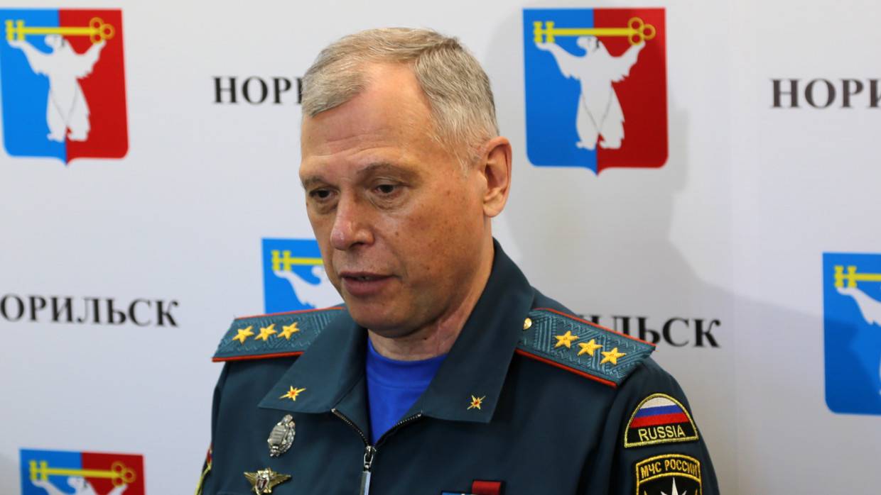 Врио главы МЧС Чуприян поручил определить готовые к принятию беженцев регионы