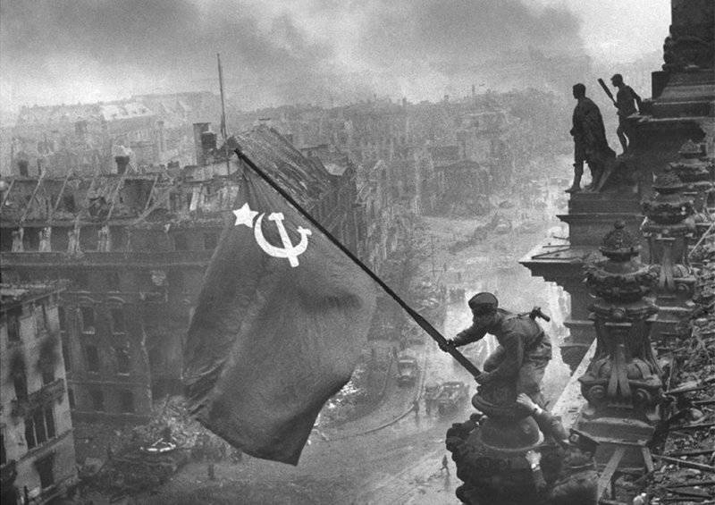 Вторая мировая война: Падение нацистской Германии, фото история
