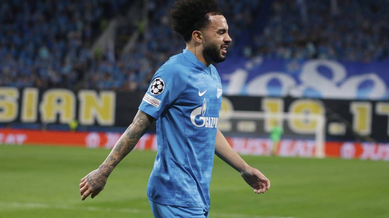 «Зенит» вдесятером сыграл вничью с «Уралом» в матче РПЛ