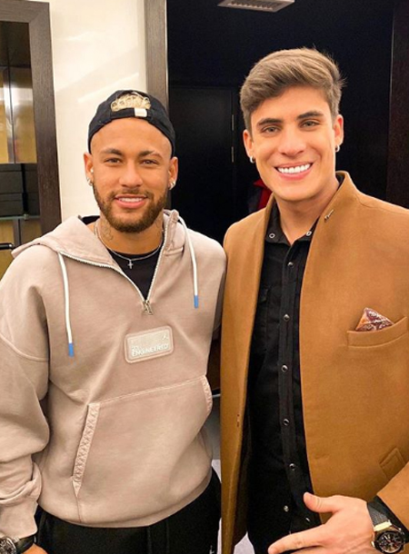 После семейного скандала: бойфренд матери Неймара попал в больницу с порезами на руке Звезды,Новости о звездах