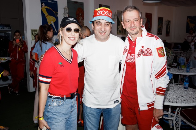 Ксения Собчак с сыном, Константин Богомолов, Иван Ургант и другие на благотворительном теннисном турнире Светская жизнь