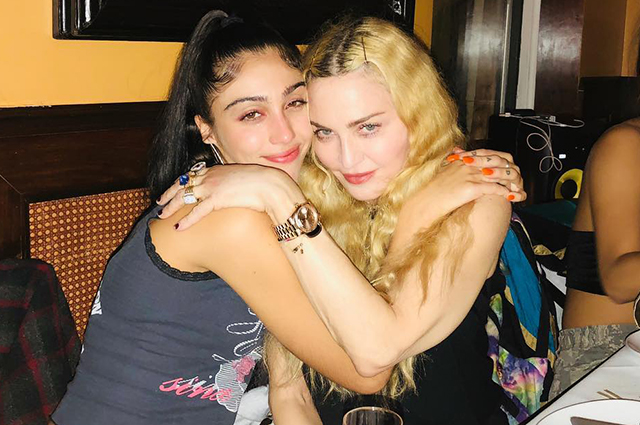 Мадонна трогательно поздравила дочь с днем рождения