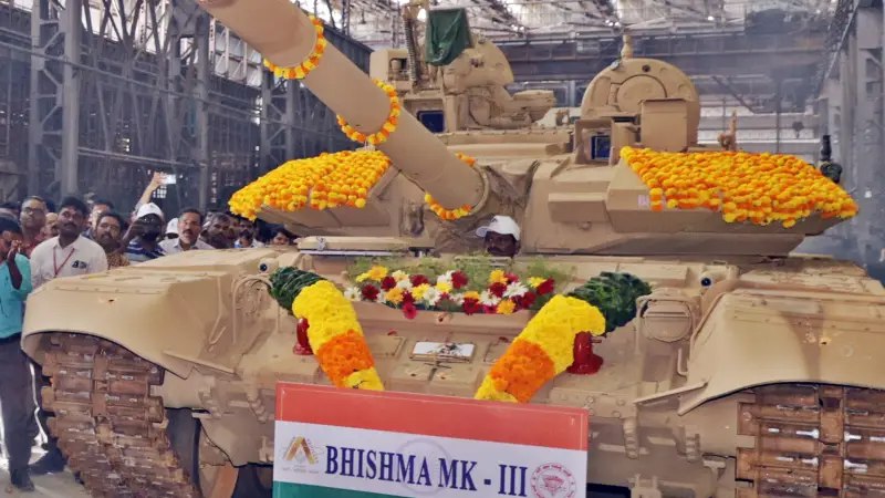 «Т-90 наращивает боевой потенциал»: индийская армия получила первые танки