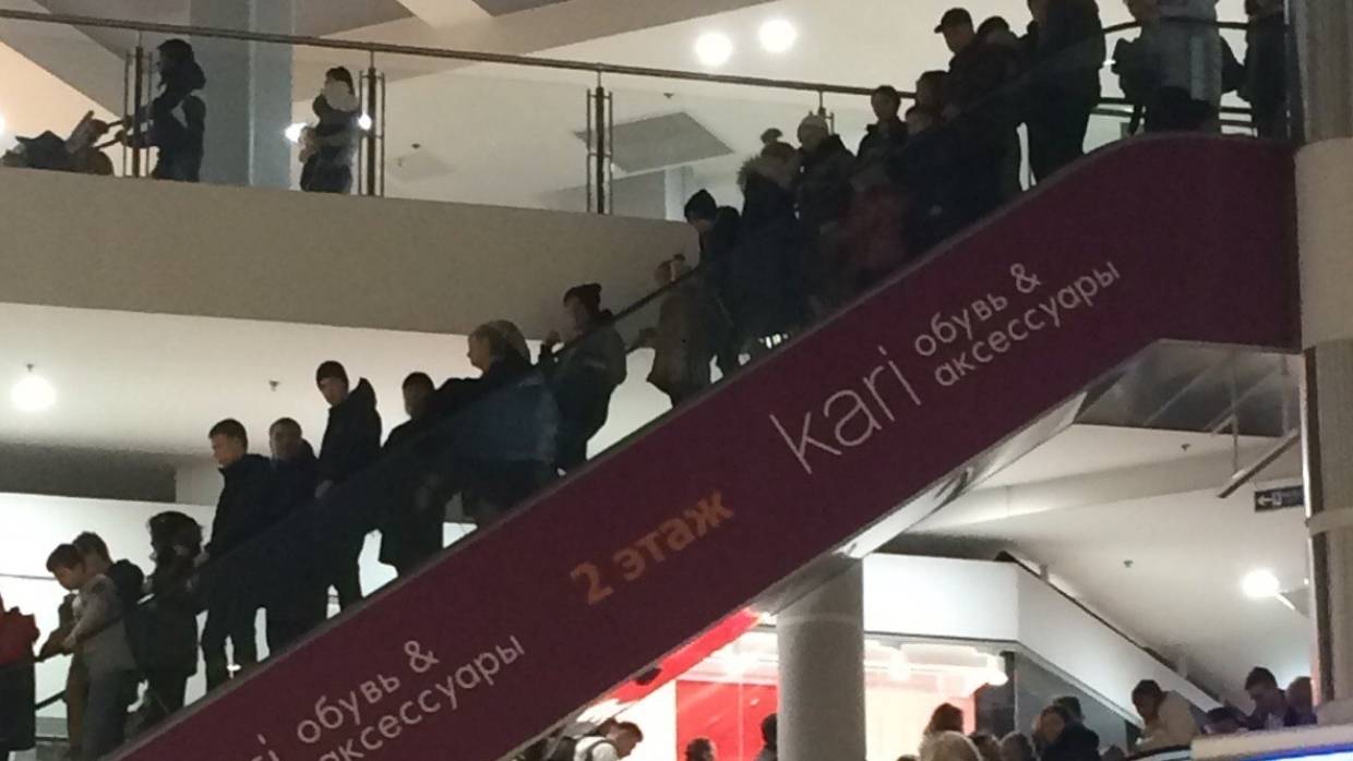 Из торговых центров Самары экстренно эвакуируют посетителей Происшествия