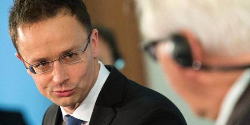 Венгерский министр считает нормальным, если украинские венгры будут иметь двойное гражданство — заявление