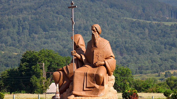 СВОИ СРЕДИ ЧУЖИХ: РУССКИЕ НАСТУПАЮТ С ЗАПАДНОЙ УКРАИНЫ