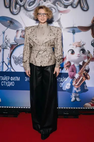 Люся Чеботина, группа 