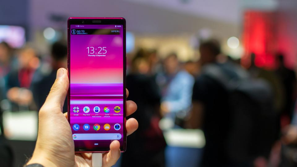 Huawei P30 Pro и ещё 4 крутые альтернативы iPhone. Мощные и более доступные тысяч, Гбайт, можно, Android, Galaxy, сейчас, Snapdragon, рублей, забыли, iPhone, почти, OLEDэкран, квадрокамера, экран, тройная, накопителя, Xperia, сторону, аккумулятор, ZenFone