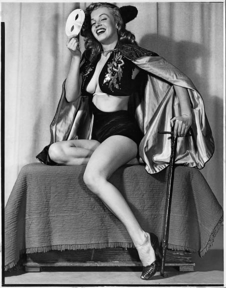 Раньше никто не видел! Домашние фото Мэрилин Монро Раньше никто не видел! Домашние фото Мэрилин Монро