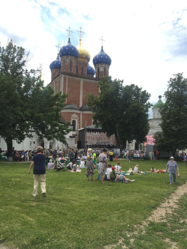 В Рязани на «Кремлёвских вечерах» звучали песни Анатолия Новикова