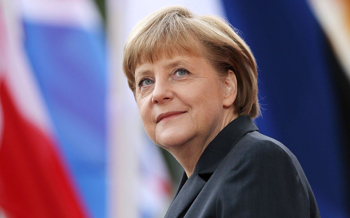 Каковы шансы на то, что Ангела Меркель вернётся в политику? На мой взгляд, они есть. Пусть и невеликие, но есть. Думаю, все заметили, что она исчезала из информационного поля и словно взяла паузу.-4