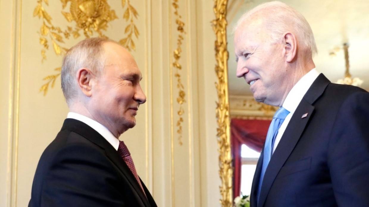 Сенатор Джабаров: Вашингтон нагнетает обстановку перед онлайн-саммитом Путина и Байдена