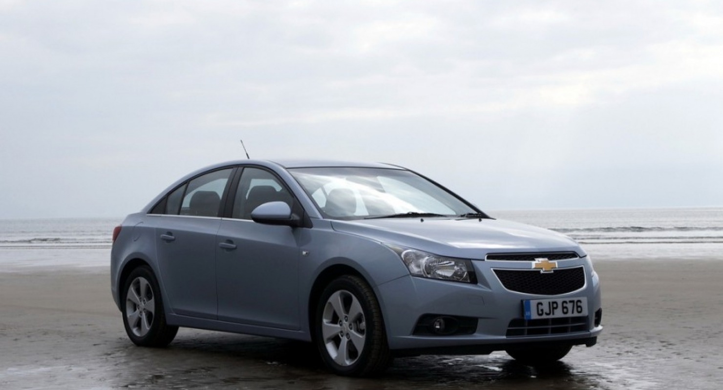 Седан Chevrolet Cruze назвали самым надежным автомобилем с пробегом в России Автомобили