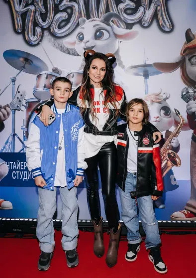 Люся Чеботина, группа 