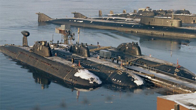    База атомных подводных лодок военно-морского флота России ©Вячеслав Киселев РИА Новости