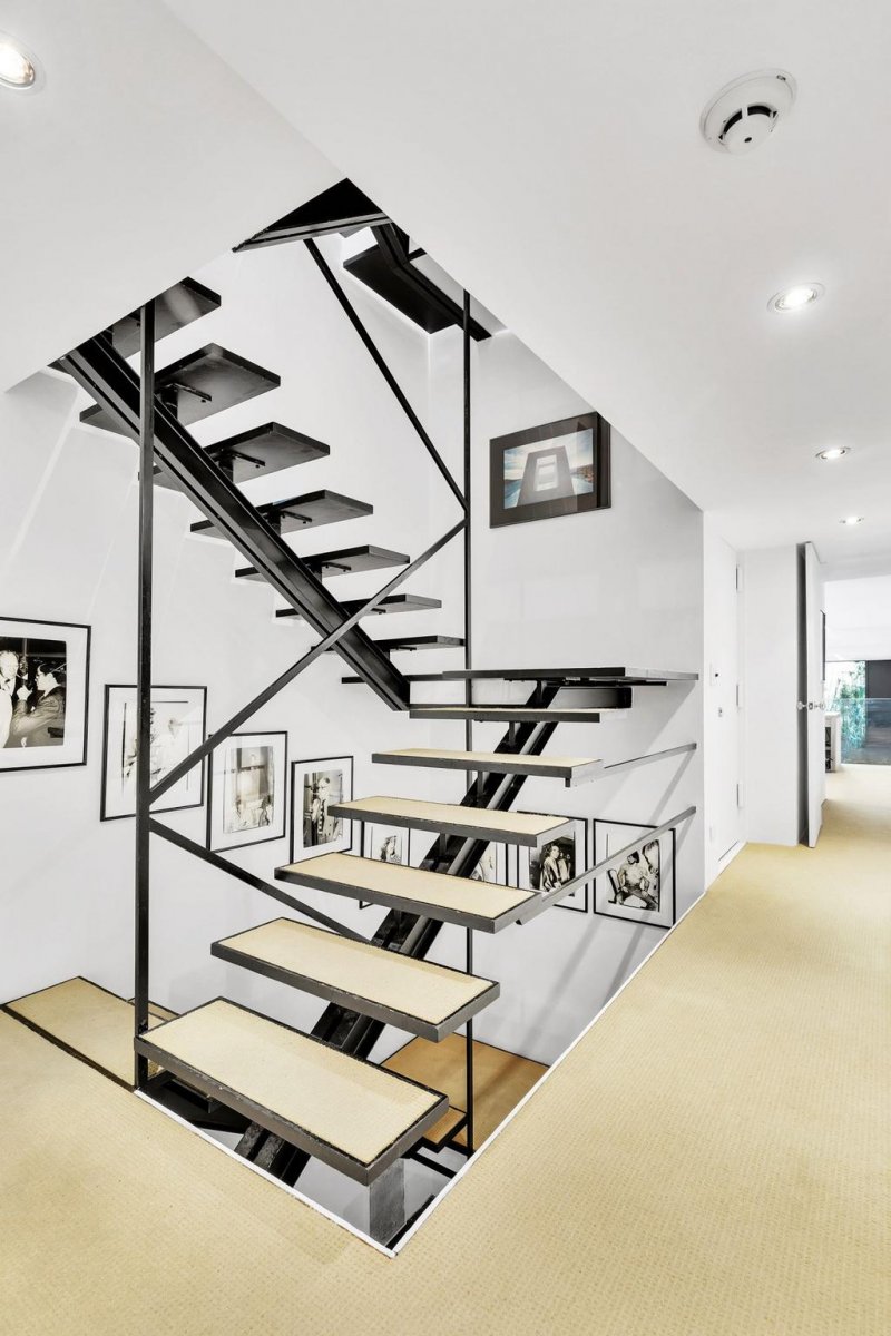 Крутые примеры лестниц с прозрачными перилами идеи для дома,интерьер и дизайн