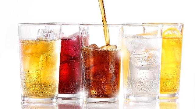 Употребление 2 и более сладких напитков в день ведет к быстрому снижению функции почек