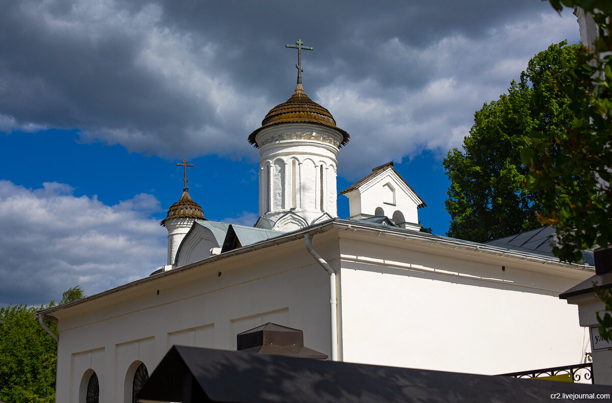 Иоанно-Предтеченская церковь на Городище, детали. Коломна, Московская область. Фото автора статьи (ещё 1 фото)