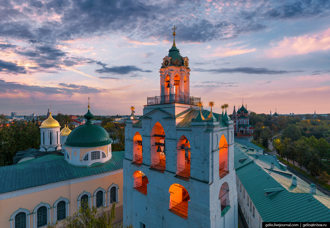 Ярославль с высоты Спасо-Преображенский монастырь