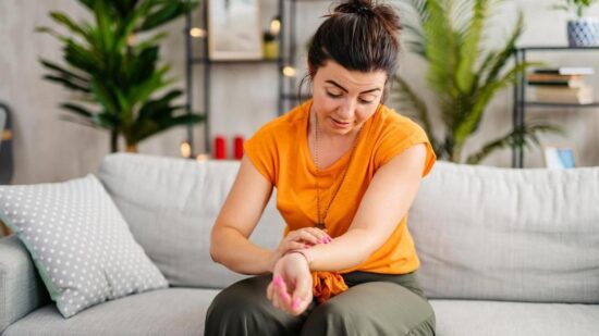 Цвет травмы: как избавиться от красных, белых и темных пятен на месте царапины или ожога