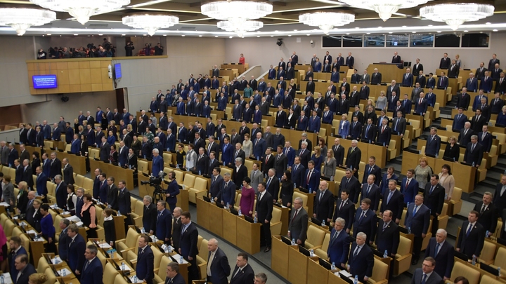 ЭЛИТА ПОБЕЖАЛА ИЗ РОССИИ, "ПОБРОСАВ СОБАК И ВЕЛОСИПЕДЫ": ДЕПУТАТ РАСКРЫЛА ВСЮ "ВНУТРЯНКУ"