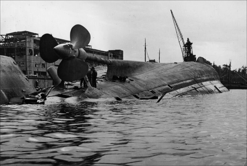 Как британские авиаторы отомстили немецкому крейсеру за гибель советского ледокола. история