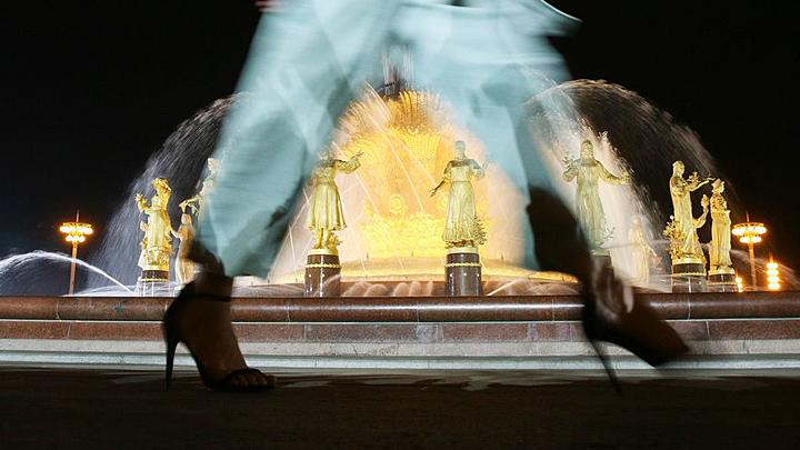 Ленин и Сталин заложили под Россию бомбу. Началось разминирование 