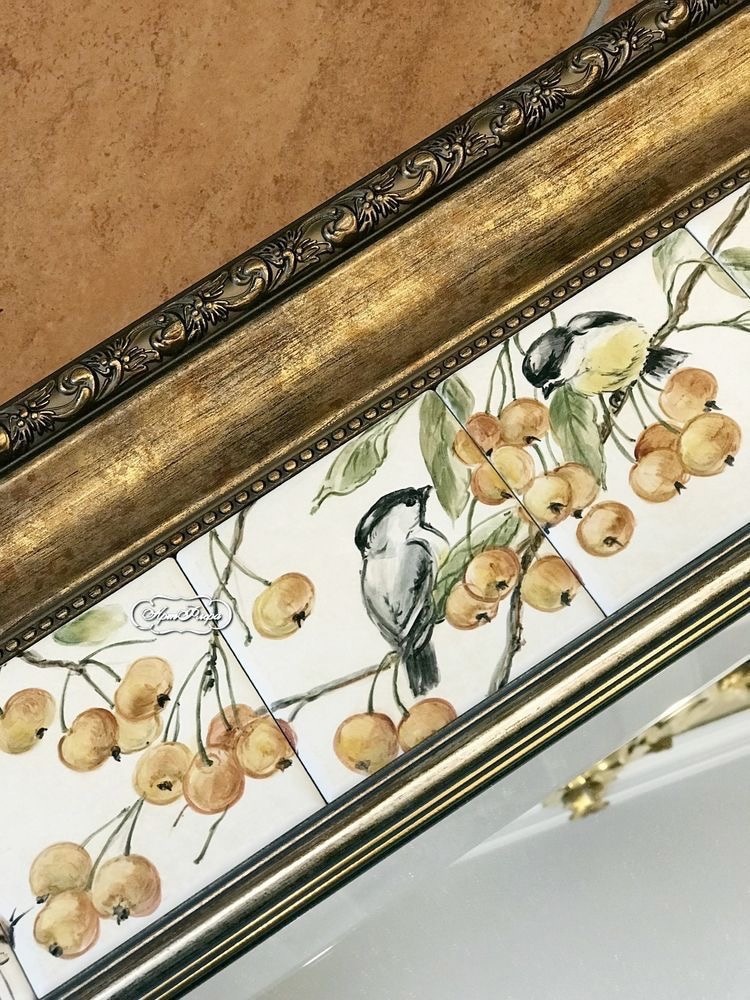 Невероятной красоты роспись по плитке от казанской художницы Флёры Даминовой 🐿🌱 