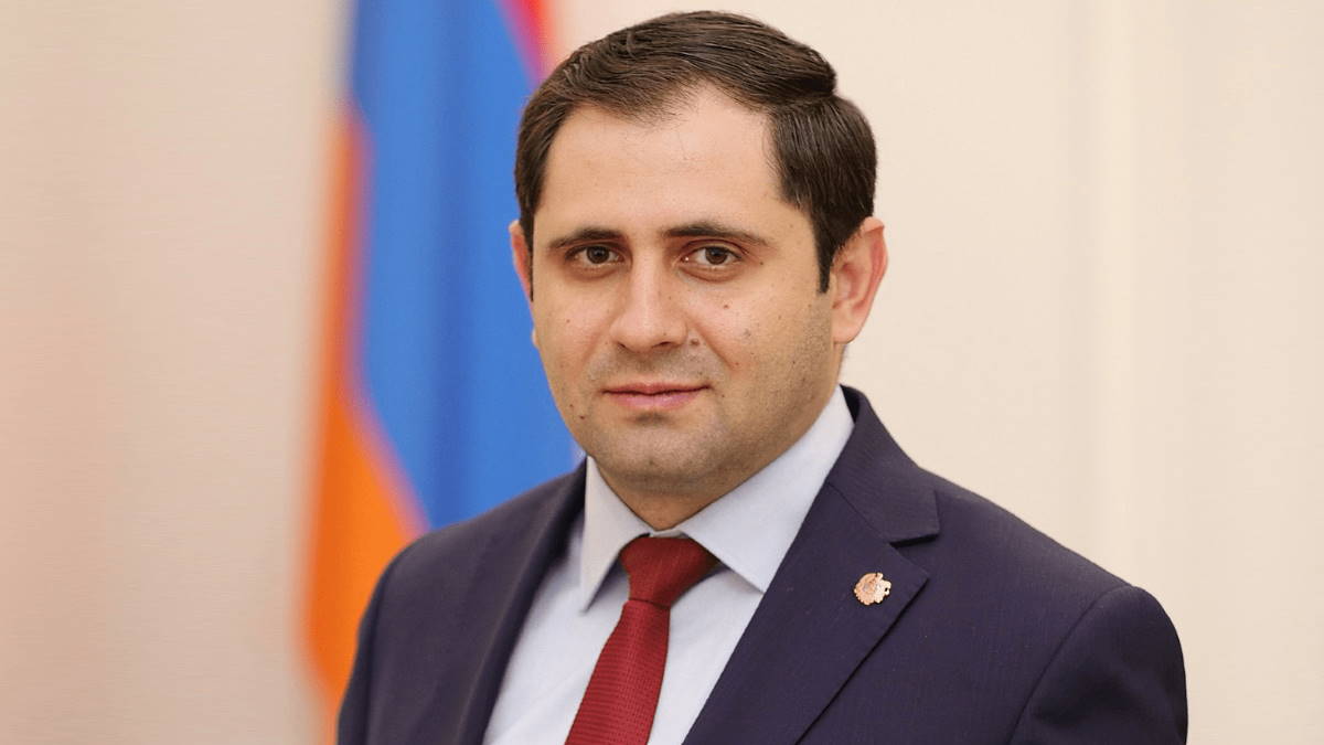 Министр обороны Армении в ходе рабочего визита в РФ встретится с Шойгу