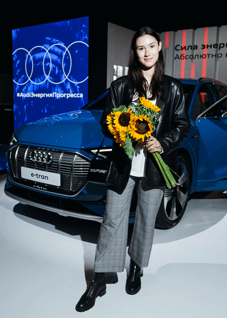 Ксения Собчак, Иван Ургант, Андрей Малахов и другие на открытии ярмарки Cosmoscow Ксения Собчак, Иван Ургант, Андрей Малахов и другие на открытии ярмарки Cosmoscow Звезды,Красная дорожка