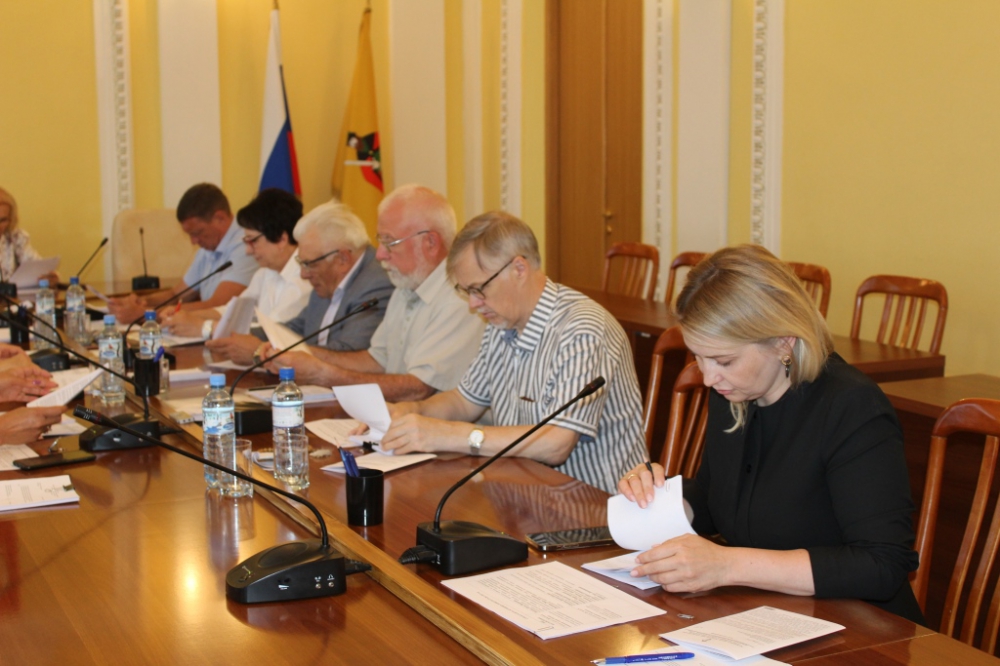 Татьяна Панфилова провела заседание комиссии при главе муниципального образования по наградным вопросам