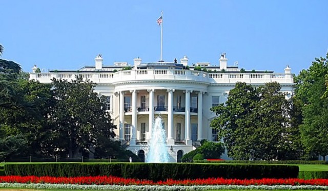 США призвали Россию не торговать иранской нефтью