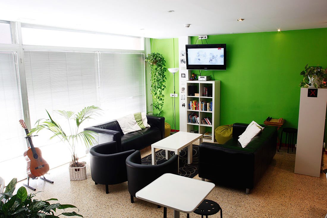 Правила хостелов: как выбрать хостел, что нужно знать, как не попасть на мошенничество и сохранить свои вещи авиатур