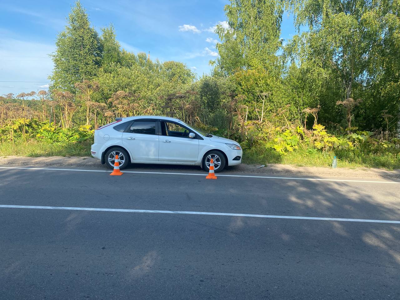 В Тверской области при столкновении мотоцикла с автомобилем пострадал 17-летний парень