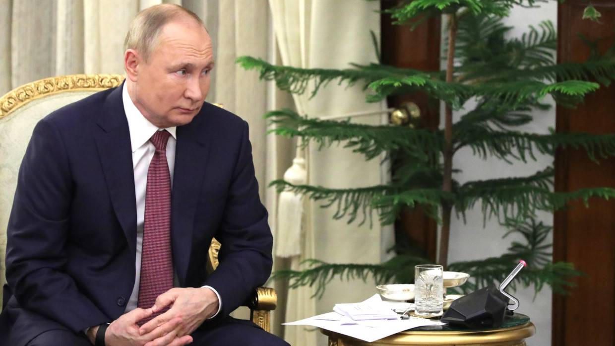 Путин продлил заморозку накопительной части пенсий до 2024 года