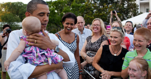 Случилась страшная трагедия – в семье Обамы родился белый ребенок (Смеялся аж до слез)