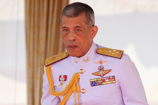 Появились первые официальные фотографии новой королевы Таиланда Новости