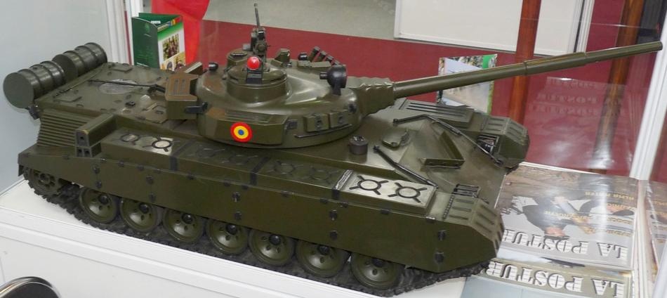 Модель танка TR-125
