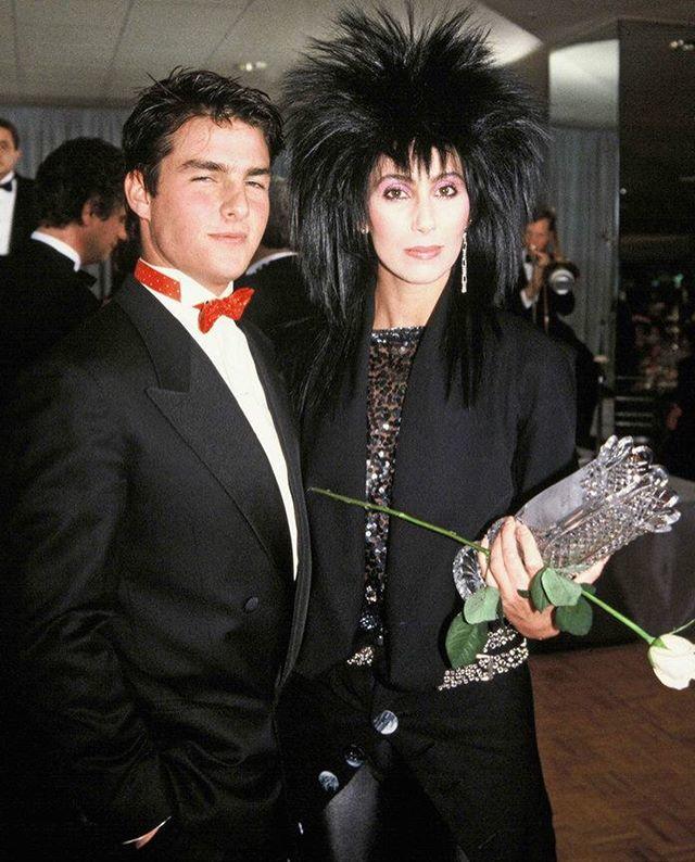 Ностальгическая подборка фото знаменитостей из 90-х 