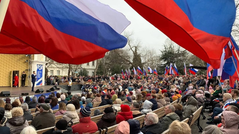 ПОЗОРИЩЕ ДВУХ ДМИТРИЕВ: ПЕРЕД КЕМ ОПРАВДЫВАЕТСЯ РЕКТОР МФТИ? ﻿ россия