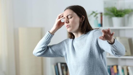 Слабость, апатия, заеды и еще 10 признаков анемии из-за нехватки фолиевой кислоты