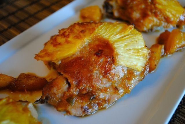 Любимое блюдо моей дочки — Ароматная курица, запеченная с ананасом и картофелем