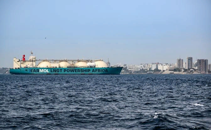 Антироссийские санкции США препятствуют поставке трех газовозов ледового класса японской компании Mitsui OSK Lines Ltd.