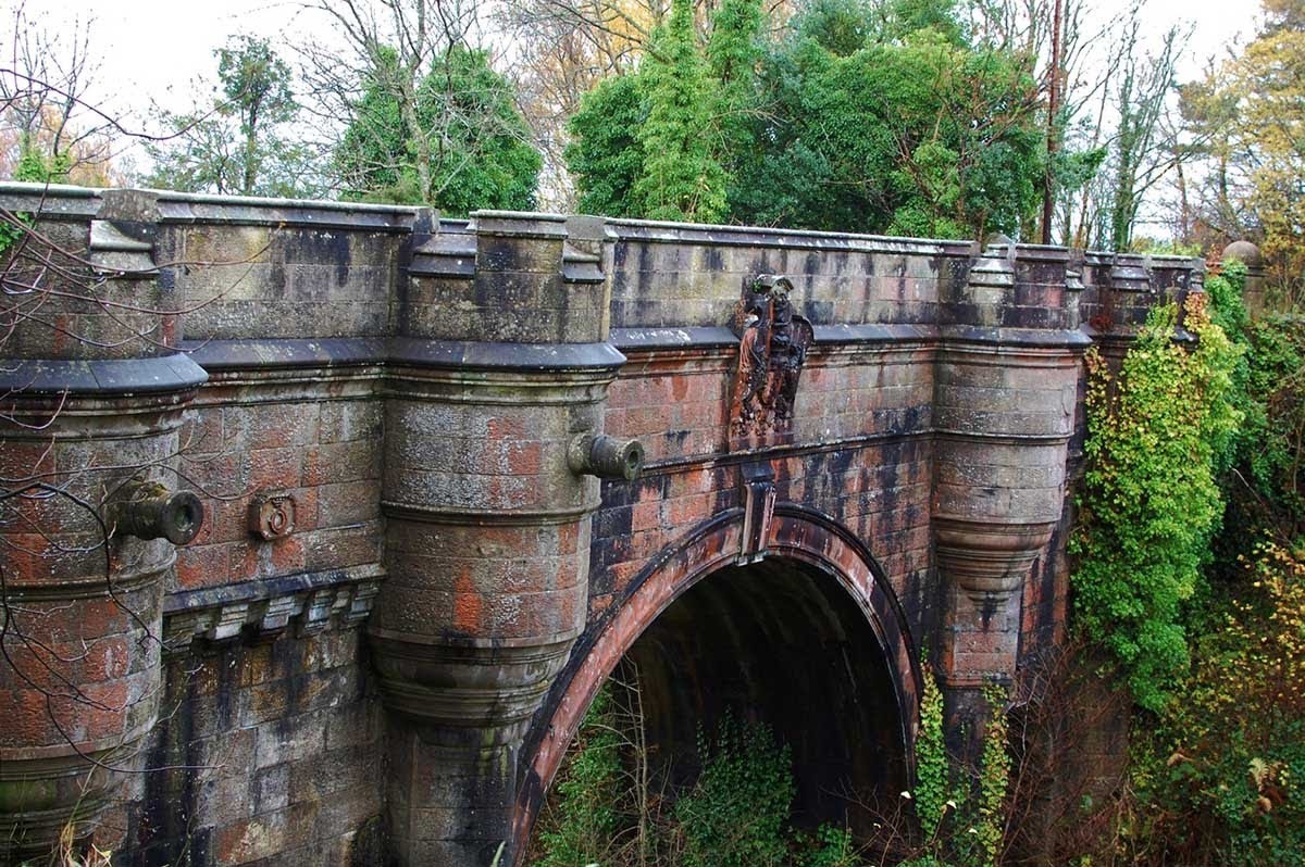 Овертонский мост Шотландия фото, мост собак самоубийц