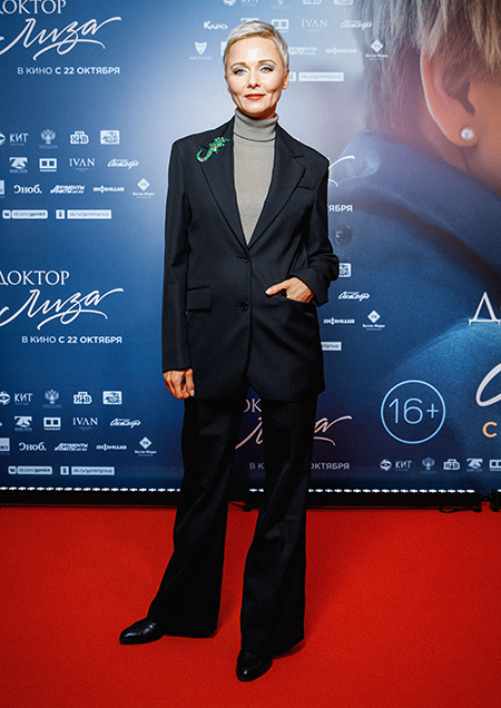 Татьяна Навка, Константин Хабенский и другие на премьере фильма "Доктор Лиза" Татьяна Навка, Константин Хабенский и другие на премьере фильма "Доктор Лиза" Кино,Кино