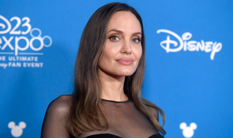 Как победить коронавирус и защитить детей: Анджелина Джоли дала интервью корейской газете